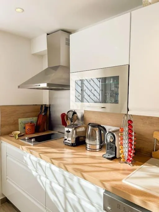 Jardin - Parking - 10 Min Centre Ville Sanary-sur-Mer